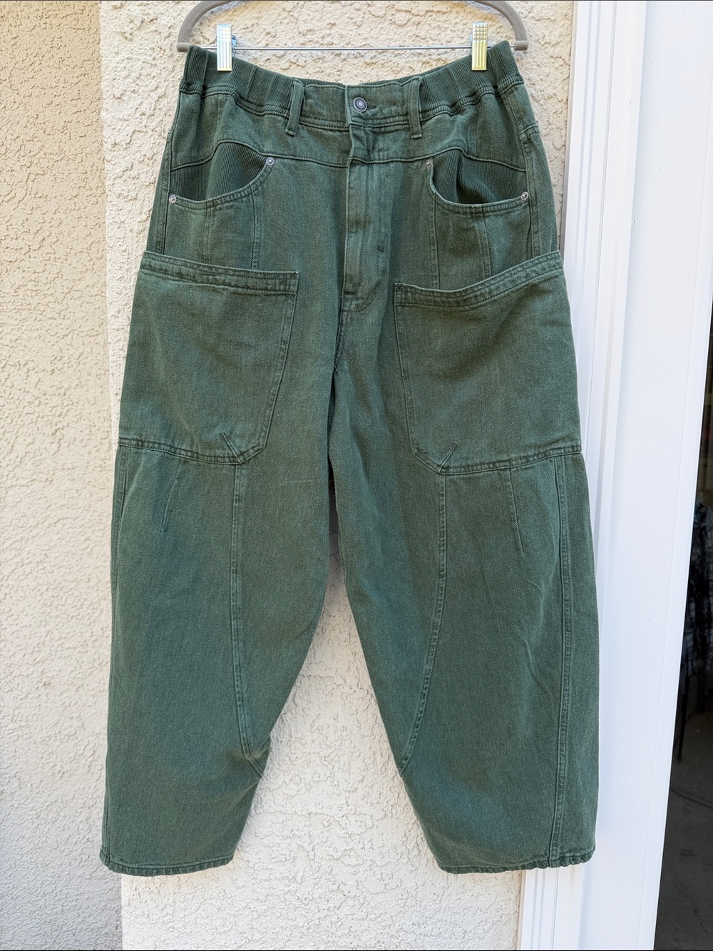We The Free Women's Green Wide Leg Barrel Jean Pant Size L